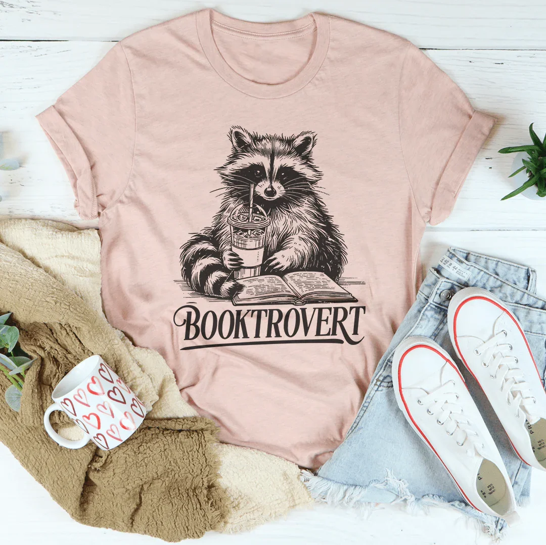 Booktrovert Racoon T-shirt